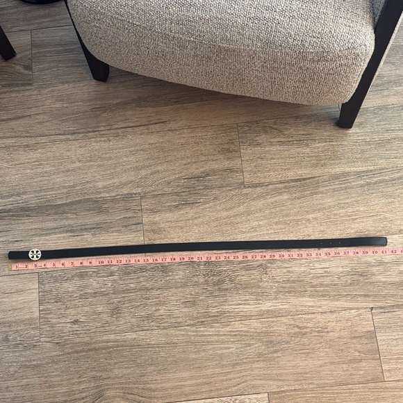 Tory Burch Reversible Brown and Black Belt - Picture 4 of 8